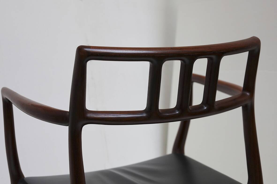 Model 64 armchair Scandinavian design Niels Otto MOLLER