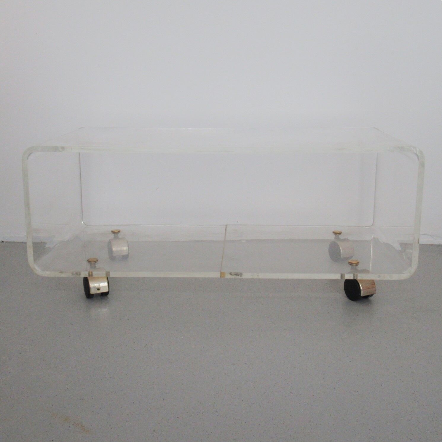 Table basse en altuglas Michel Dumas Roche Bobois