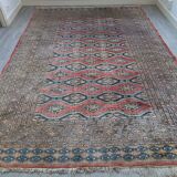 Handmade Pakistani carpet