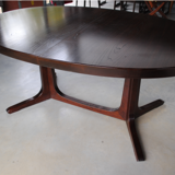 Oval table Baumann