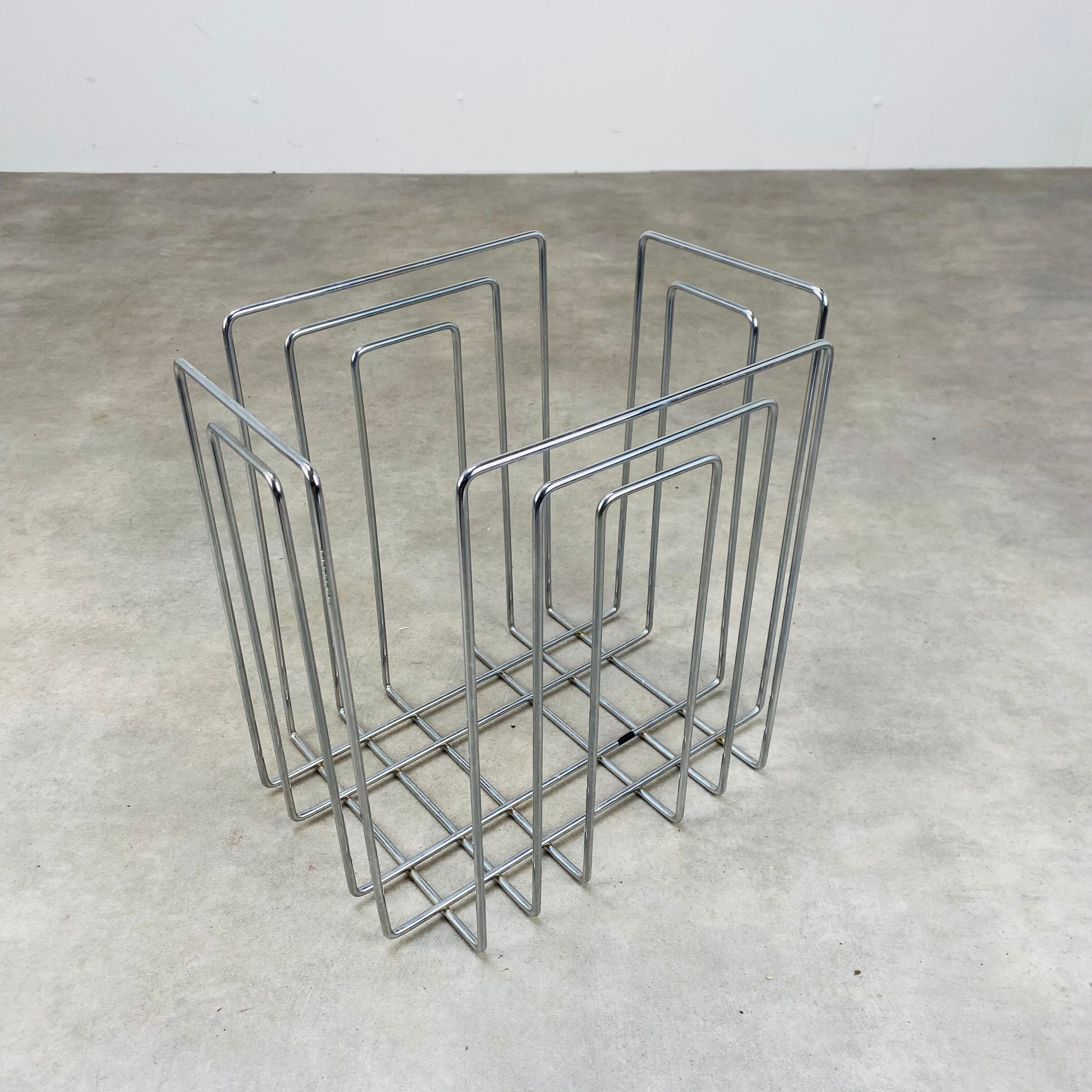 Willi Glaeser chromed metal magazine holder for TMP 80s