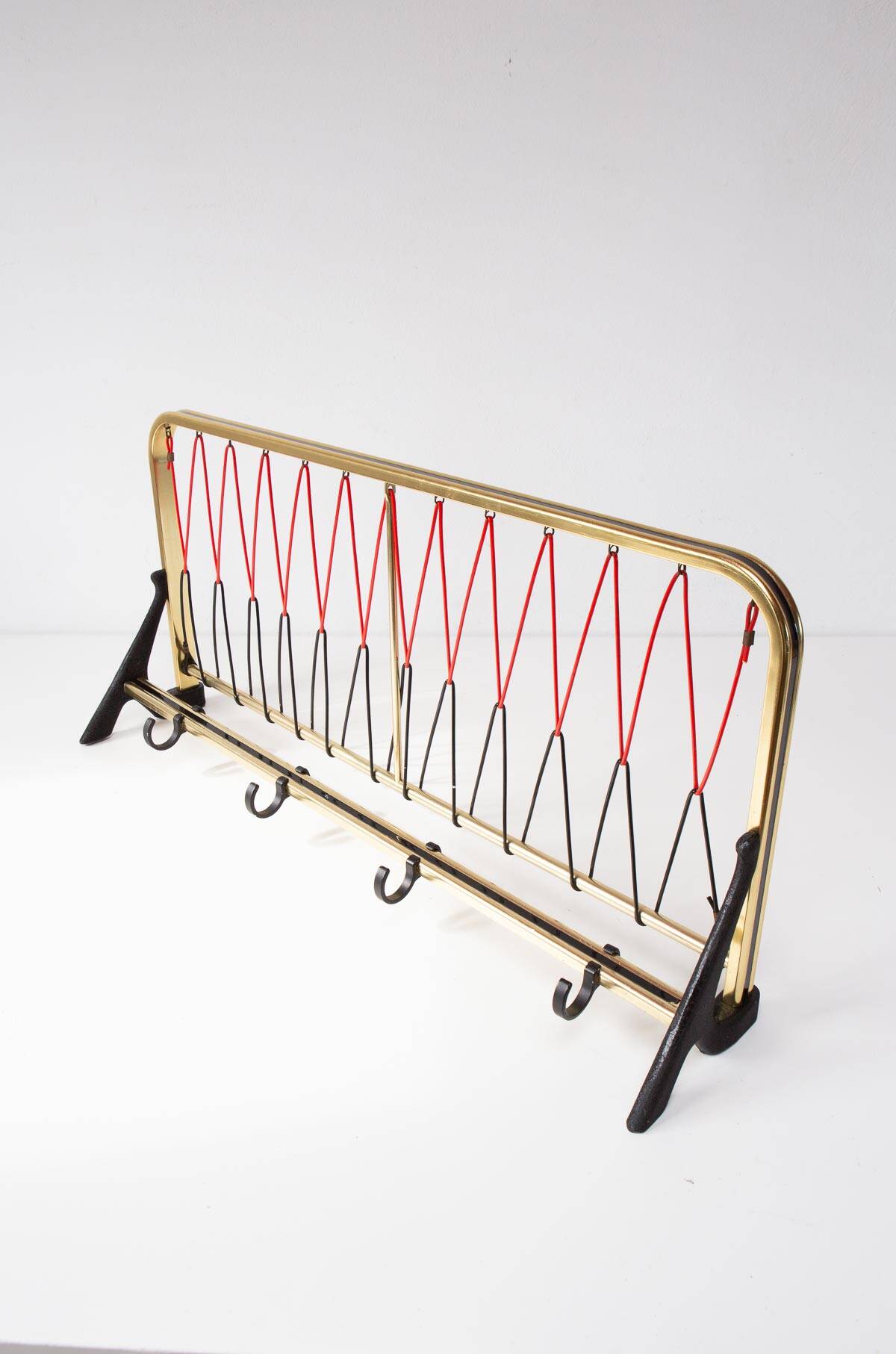 1950s Gold Aluminum Wall Coat Rack with Shelf (59.5 cm)