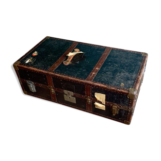 Ancienne malle de voyage