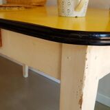 60s kitchen table in wood and formica