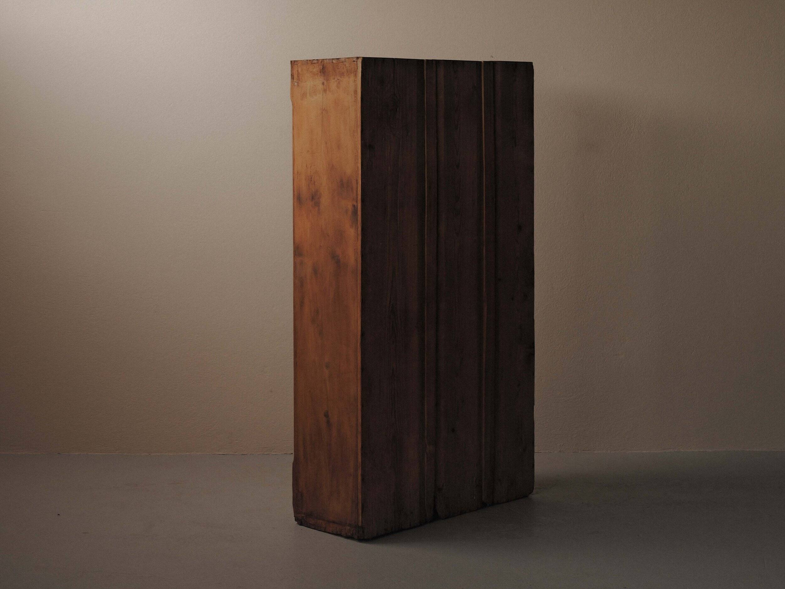 Mountain bonnetière in solid pine, Savoie, 19th century