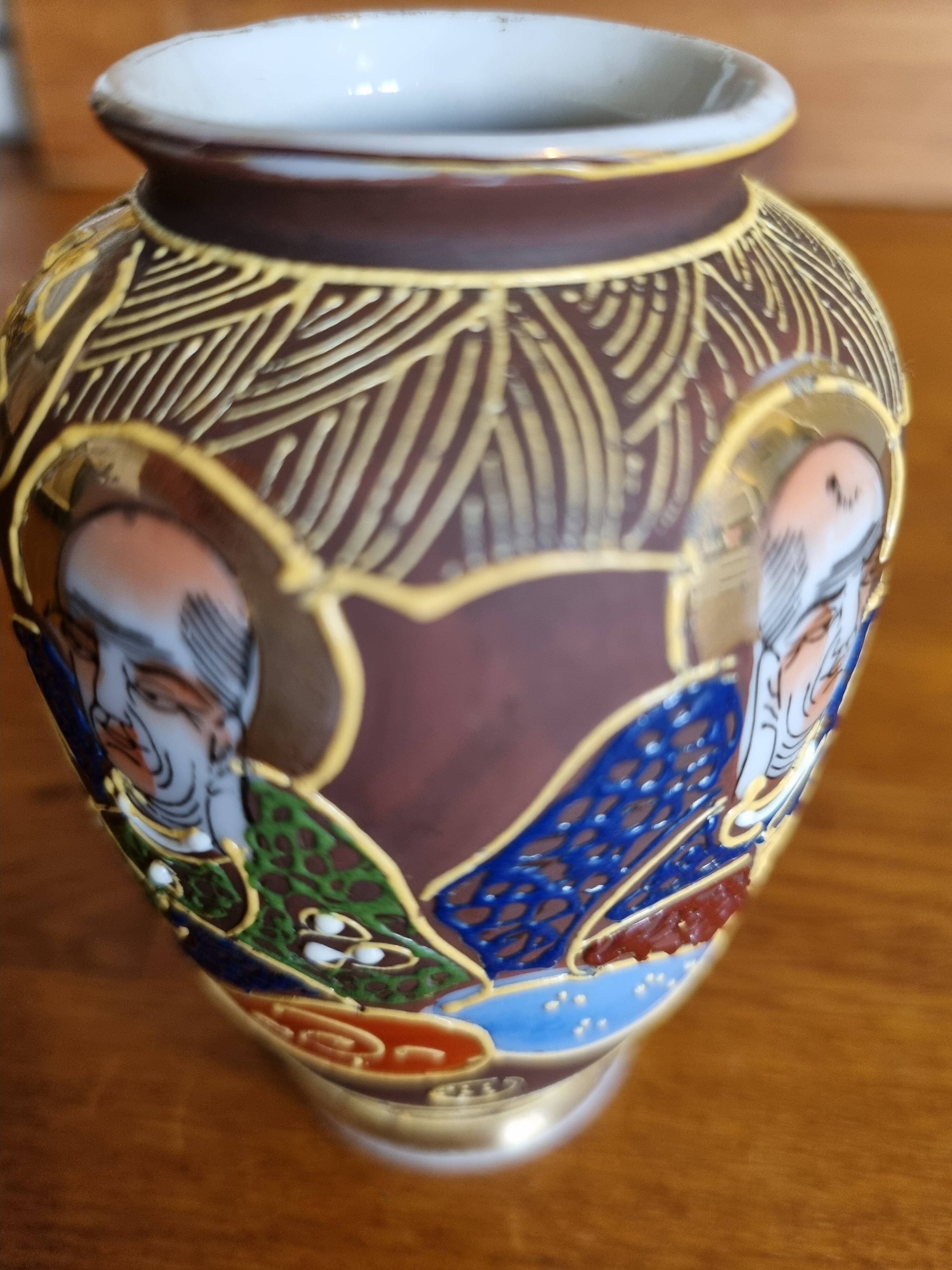 Set of 2 Japanese Satsuma ceramic vases