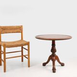 Table d'appoint circulaire en chêne sculptée à la main avec pieds en tête de lion