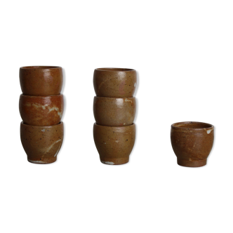 Sandstone coquetiers