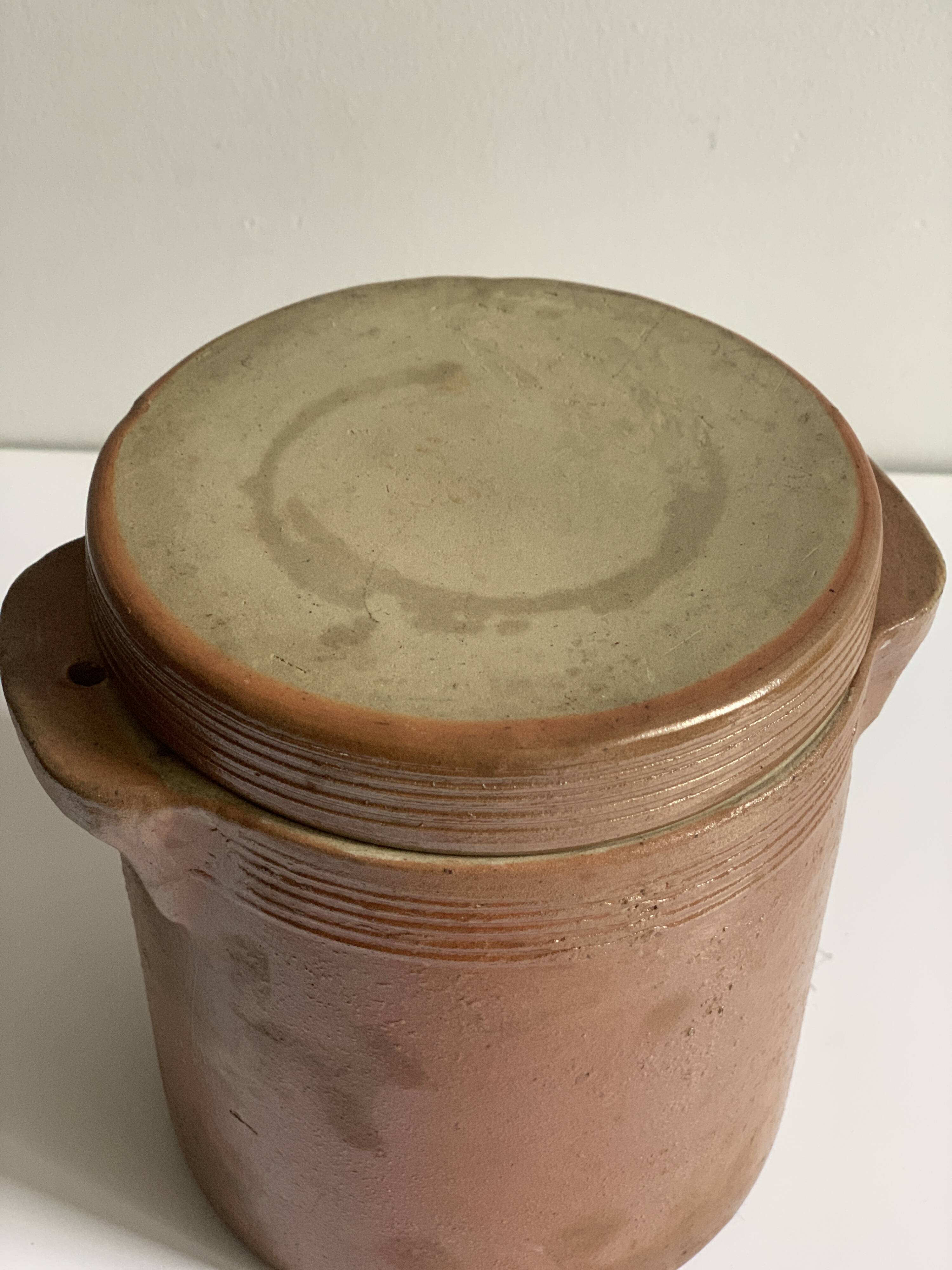 Stoneware pickle pot