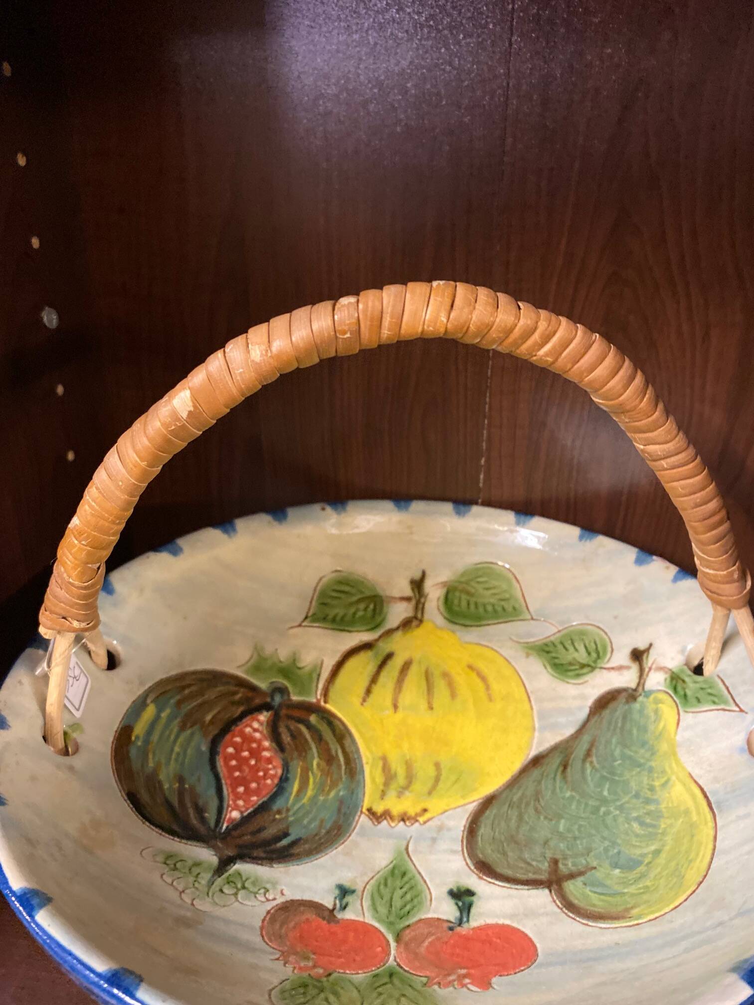 Fruit bowl signed puigdemont spanish ceramic fruit decor osie handle