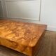 Table basse loupe d’orme Rochebobois années 1970