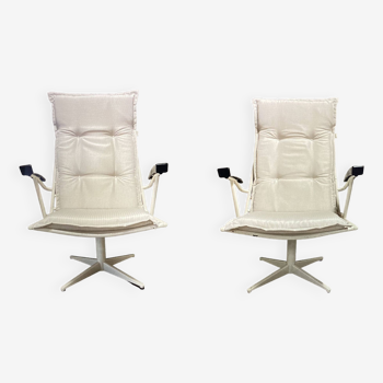 Duo de fauteuils métal et Bakélite design 1960.