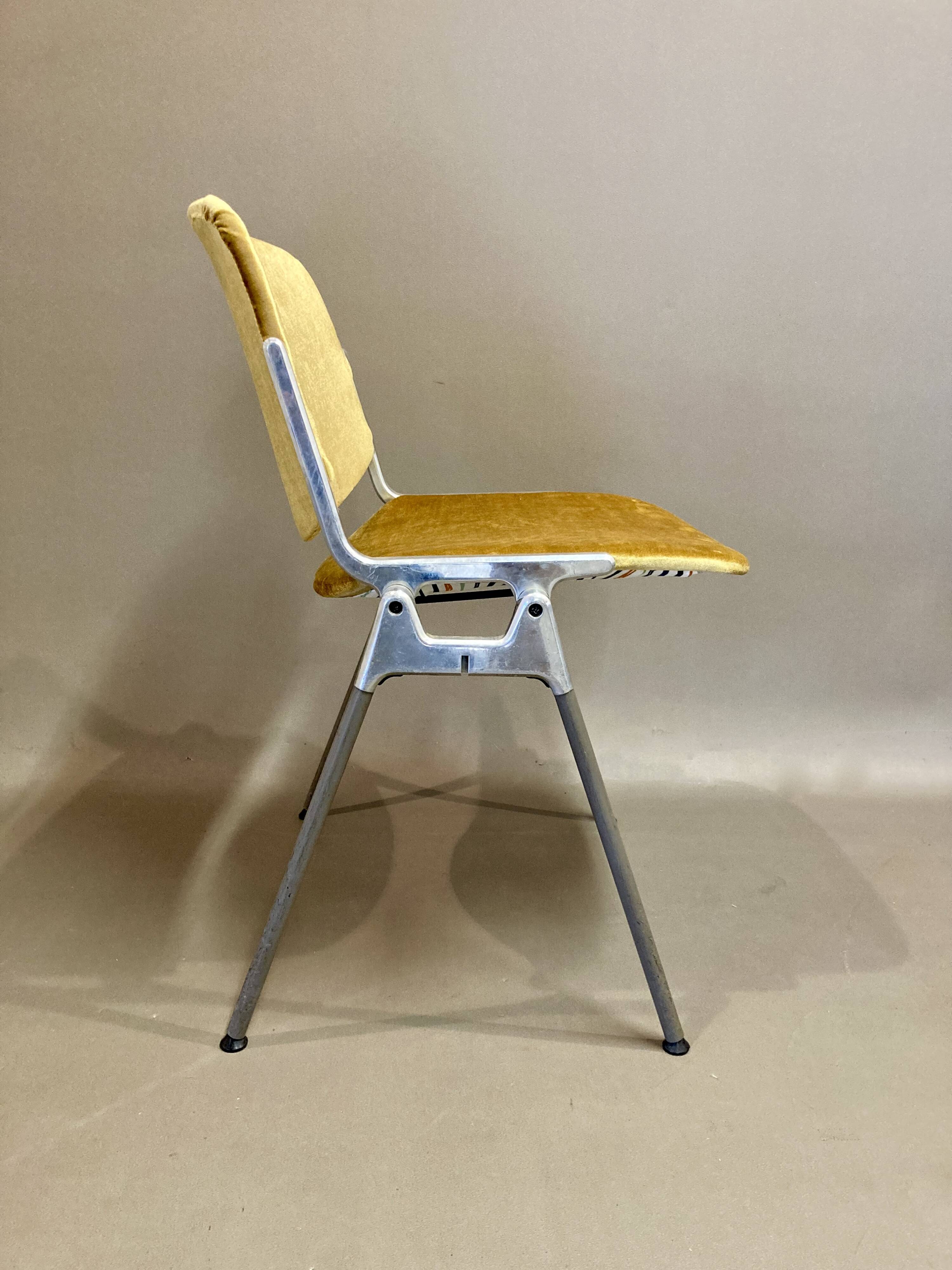 "GIANCARLO PIRETTI" chair.