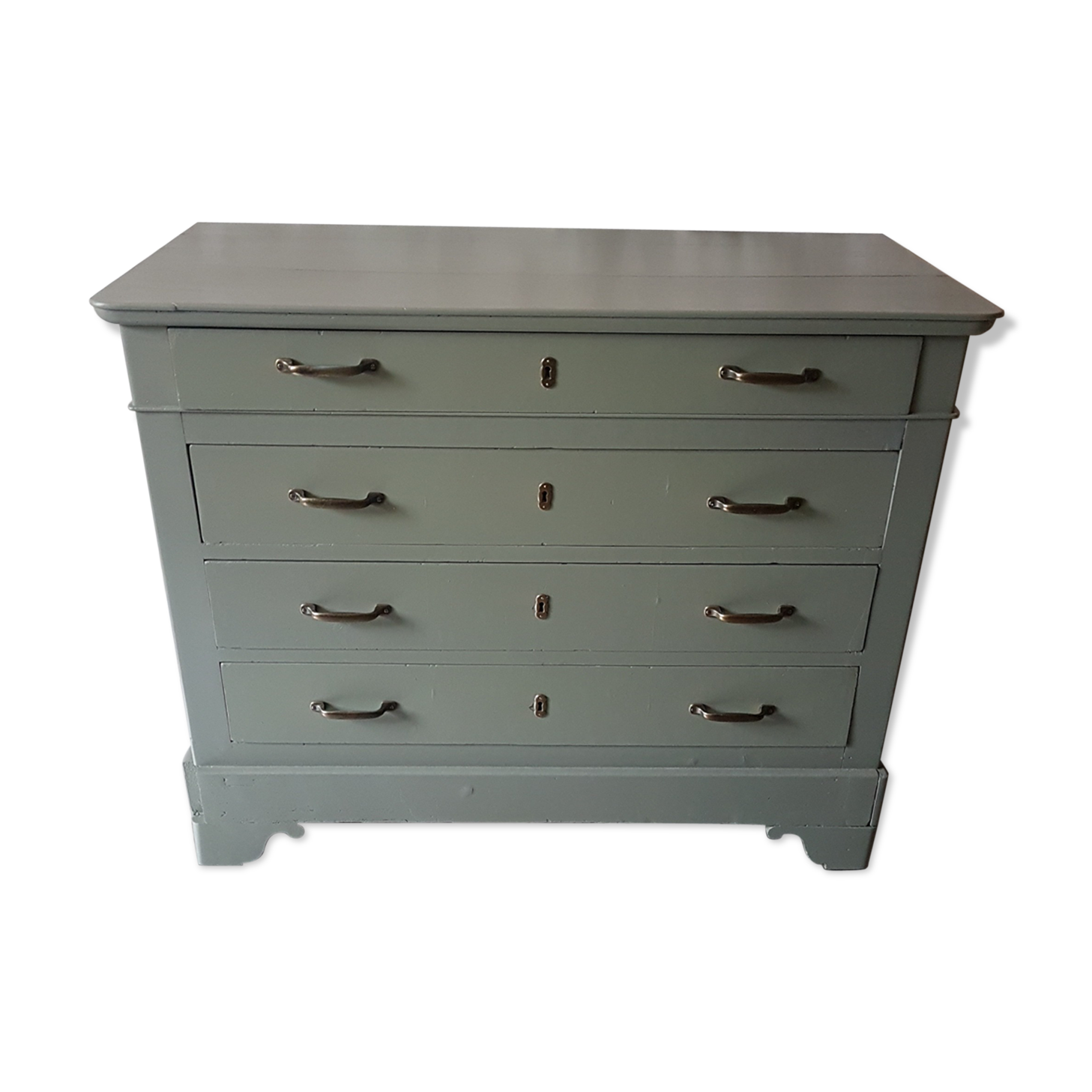 Clear khaki dresser