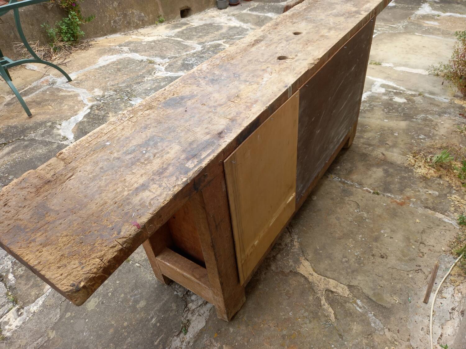 Carpenter's workbench