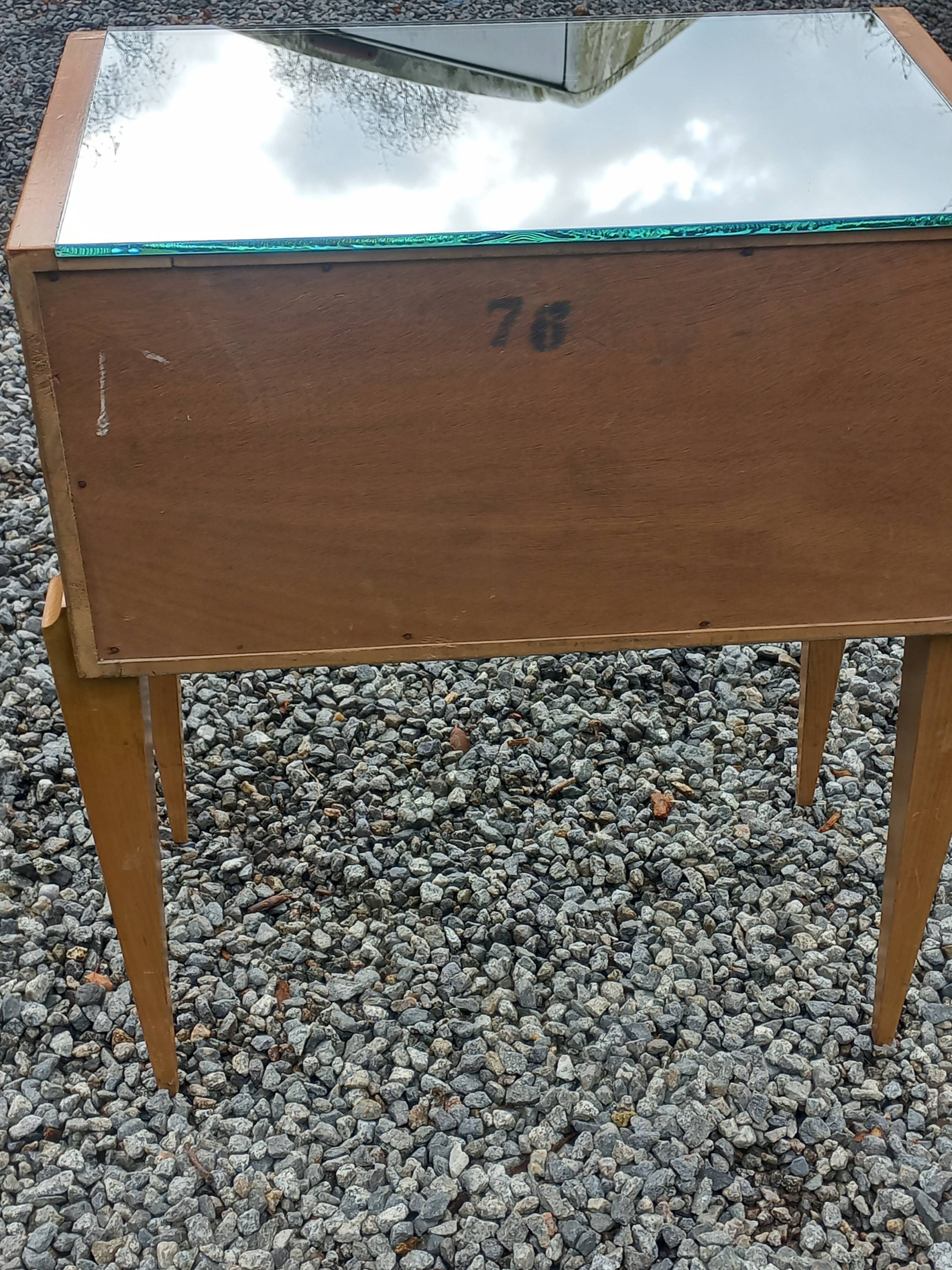 Vintage pair of bedside tables from the 1950s in sycamore and a mirror.