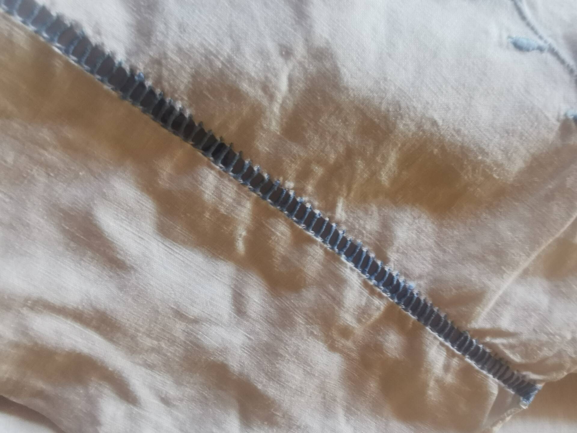 Drap ancien en lin monogrammé 3,20x2,30 m