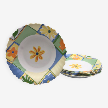 6 assiettes creuses “luminarc” aux motifs fleurs.