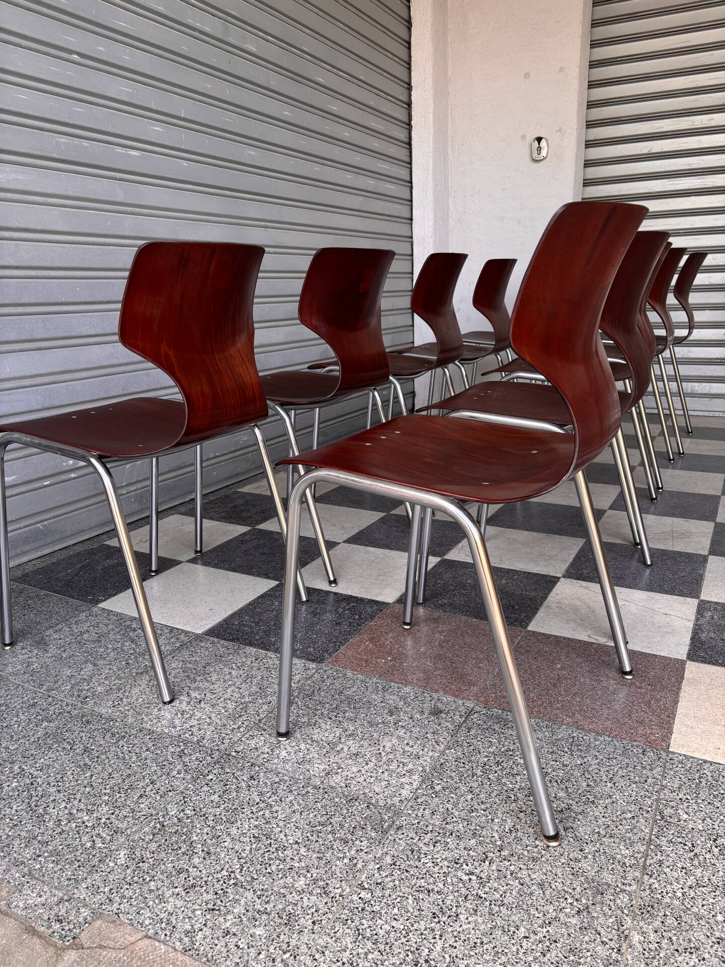 Lot de 10 chaises Pagholz