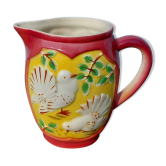 Pitcher saint clement dove