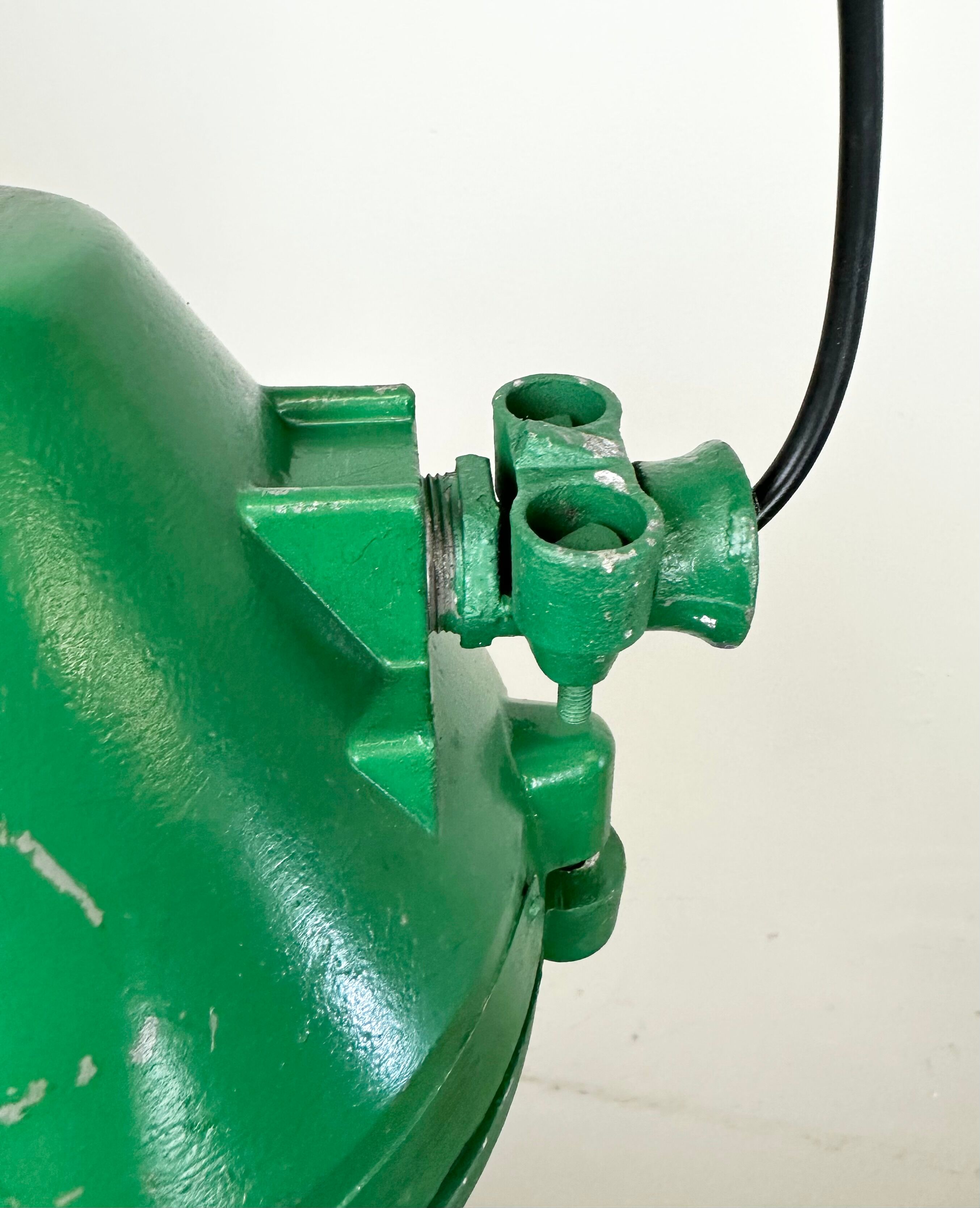 Green Industrial Cast Aluminium Explosion Proof Lamp, 1970s