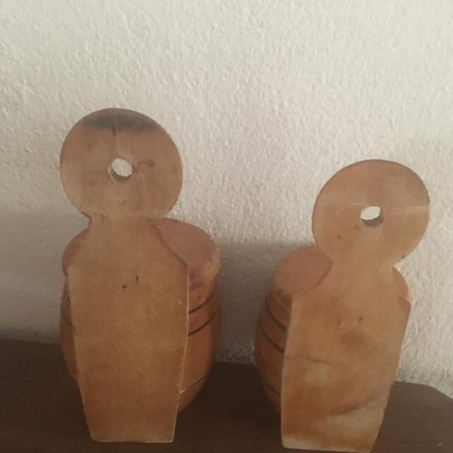 2 vintage wooden boxes.