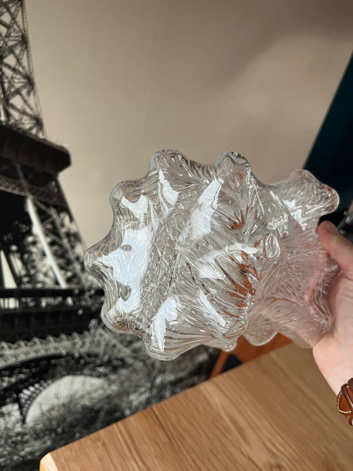 Scandinavian handkerchief vase by Severin Brørby hadeland Furu in glass 1970