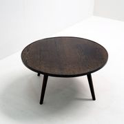 Table basse rurale à l'architecture contemporaine, bois de wengé massif