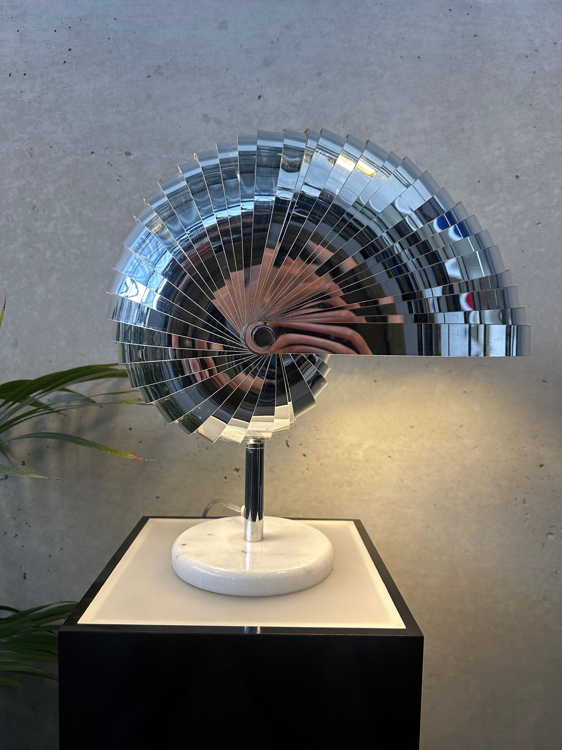 Nautilus table lamp – KARE design