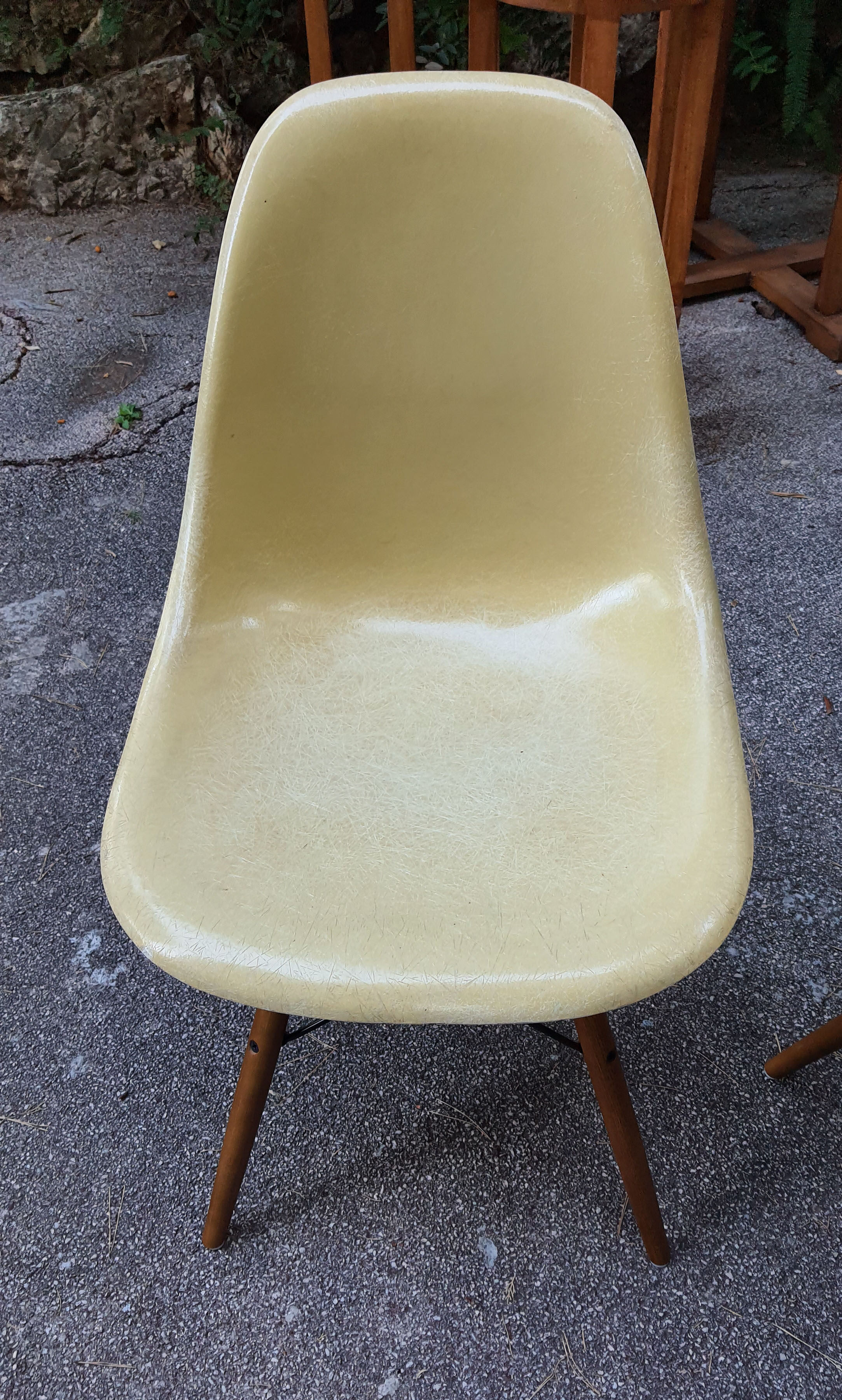4 chaises DSW de Charles and Ray Eames