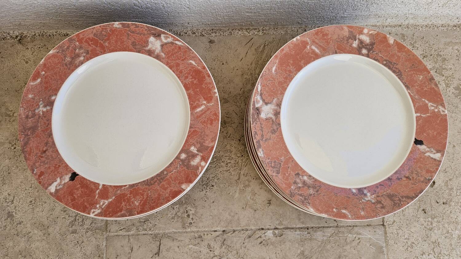 23 Assiettes Villeroy et Boch (Siena) + salière, poivrier et sucrier