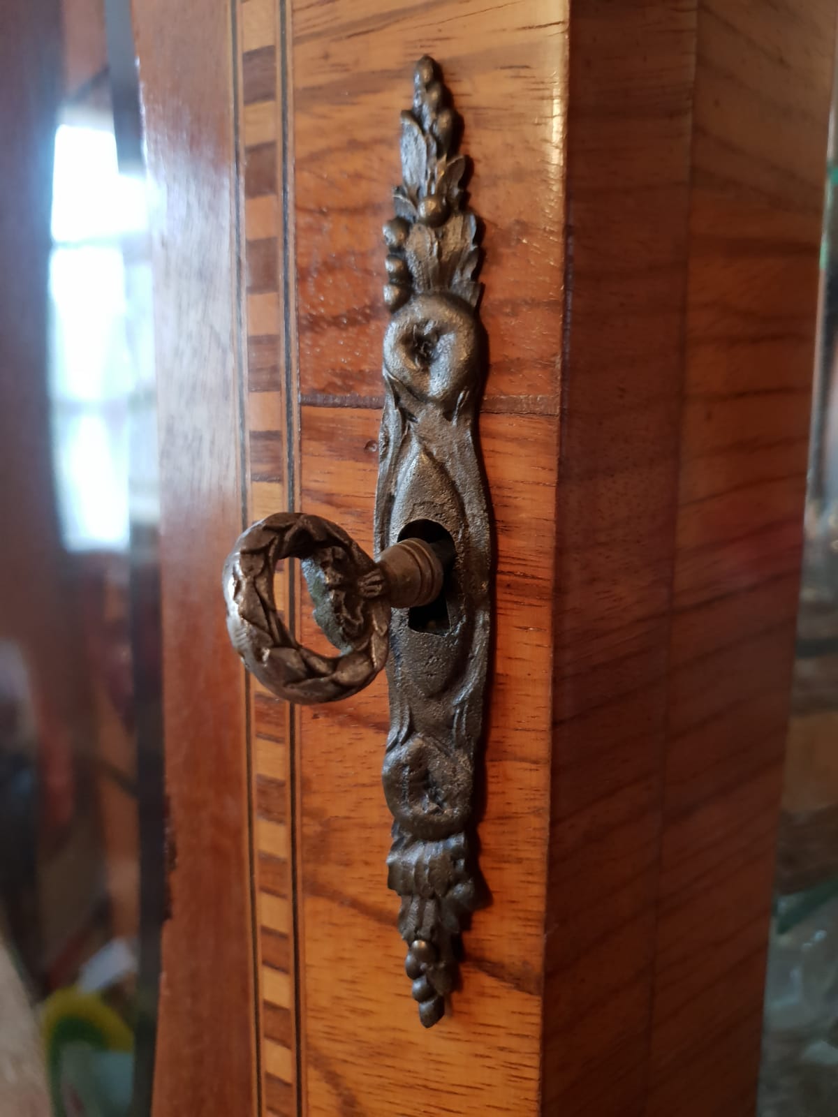 Precious wood art deco vessel