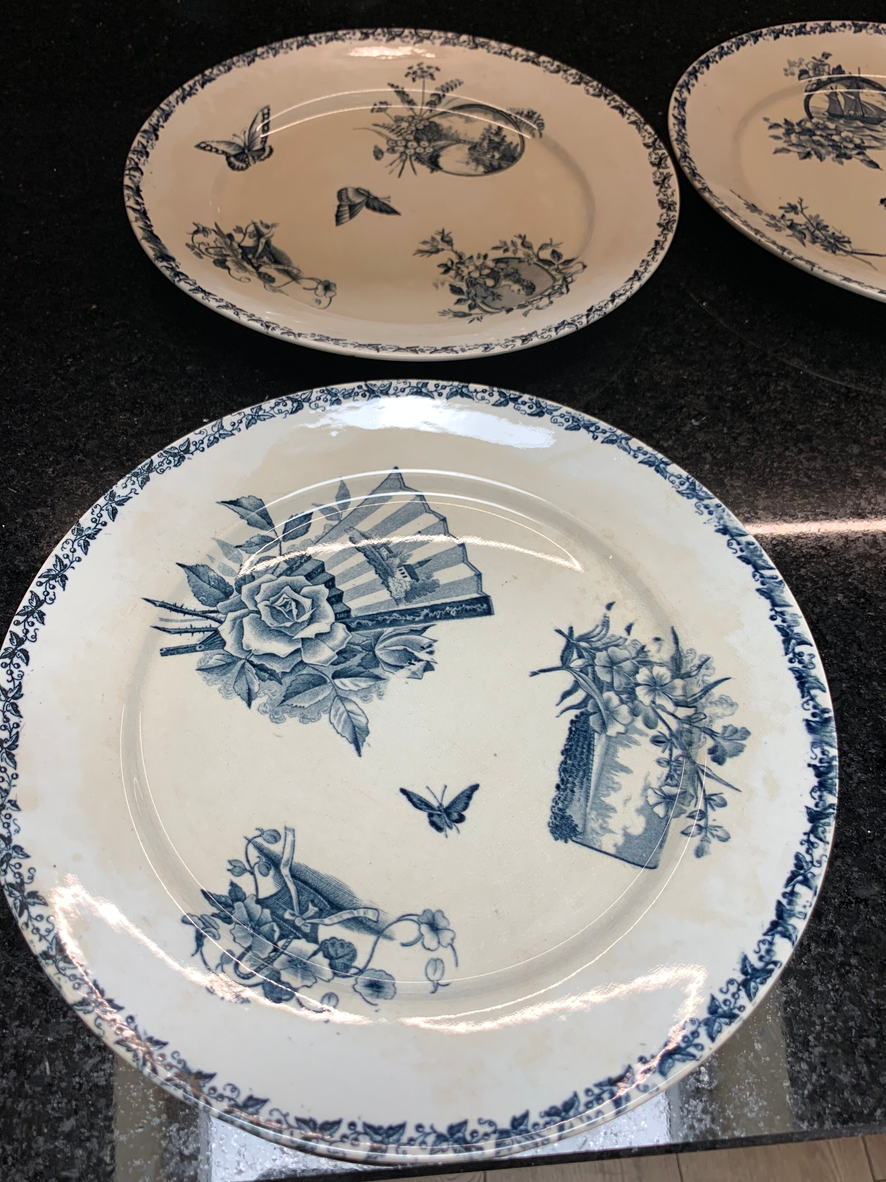 Lot 10 blue iron earth plates