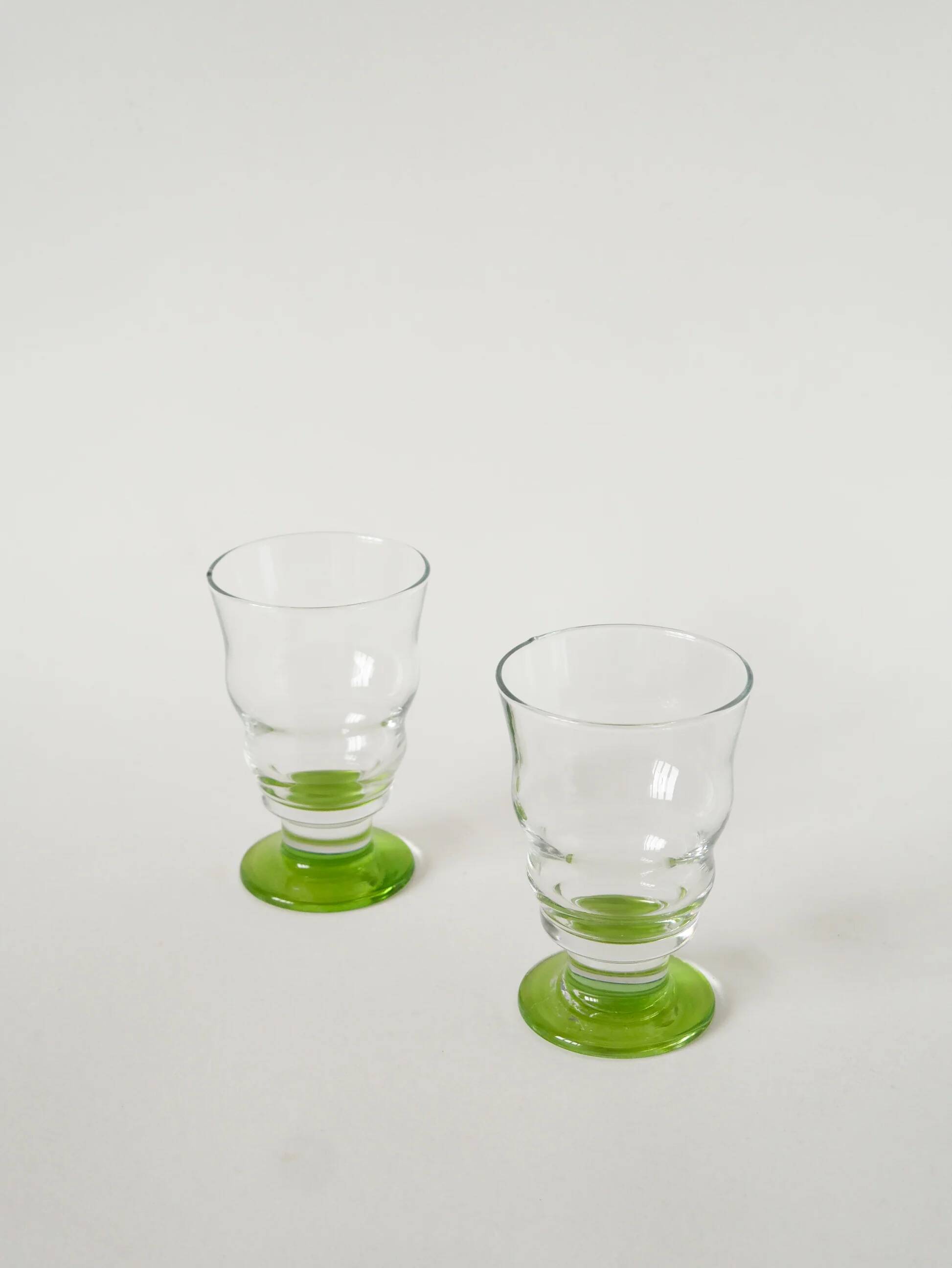 Duo de verres à vin, vert pomme, 1980