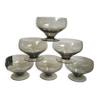 Ensemble de 6 coupes à champagne design art déco en verre fumé années 30-40