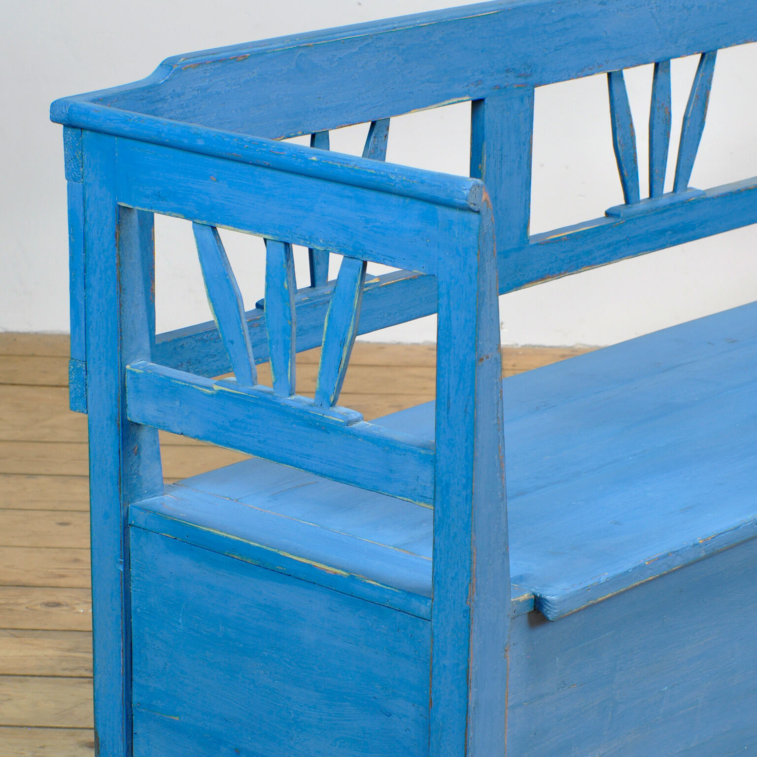 Antique Pine Bench, 1920s