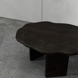 Table basse en bois brûlé