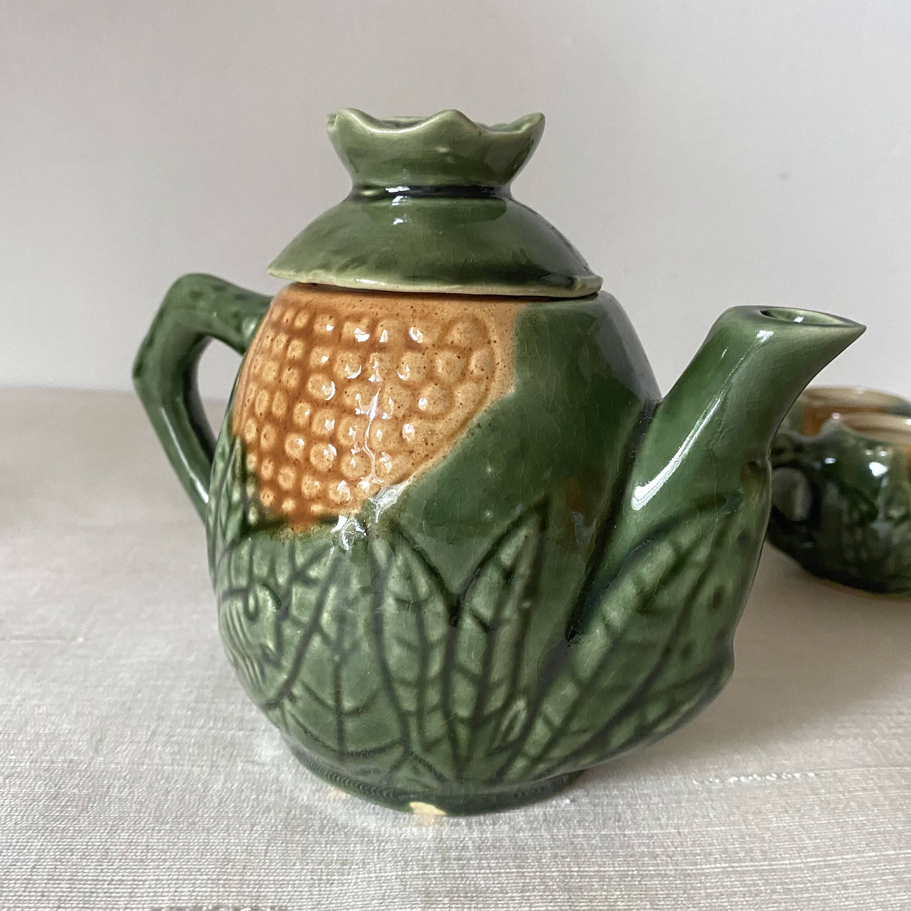 Théière et tasses en barbotine Maïs