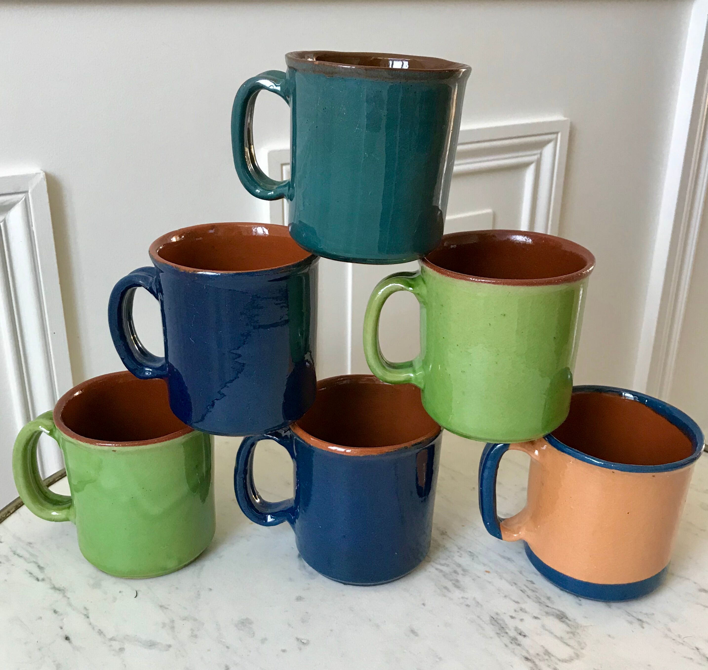 Set of 6 cups / mugs in vintage pottery