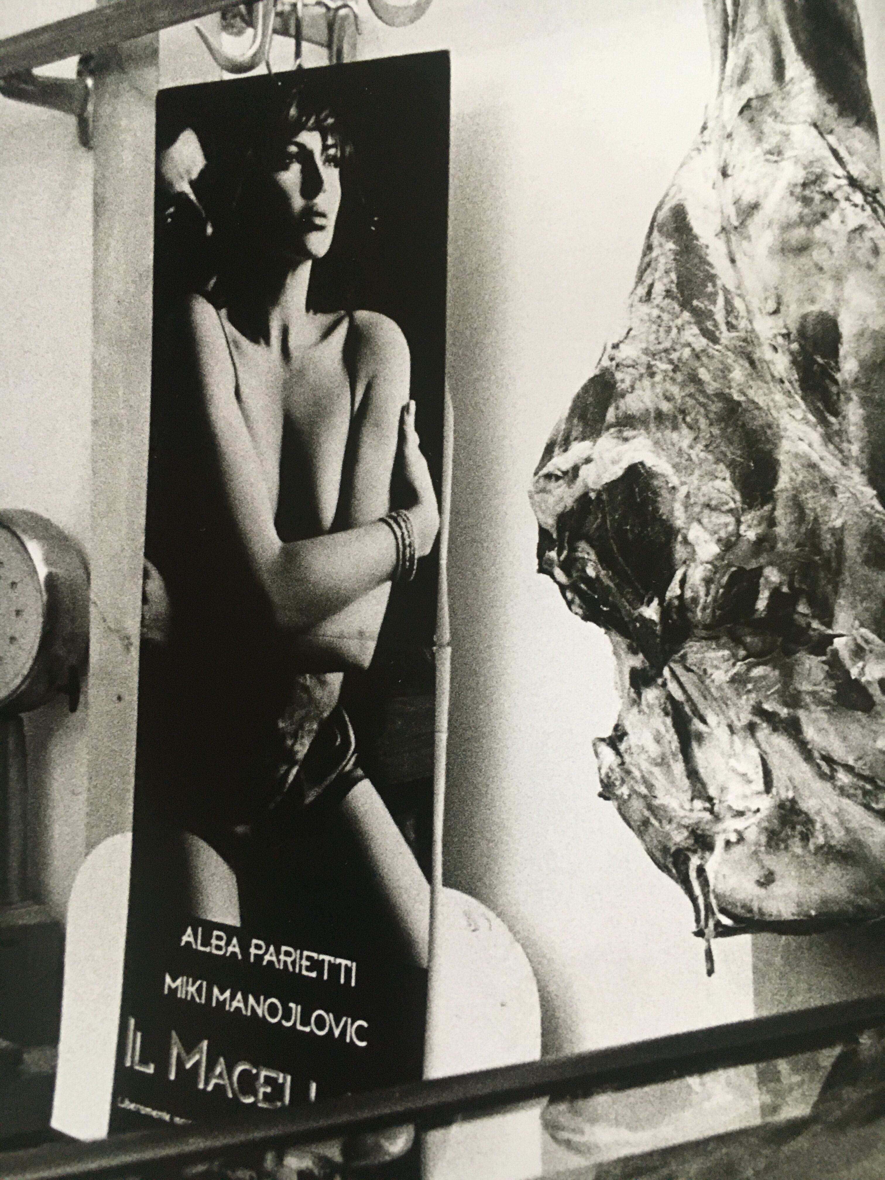 Draw Italy 90s - Female nude in a butcher shop