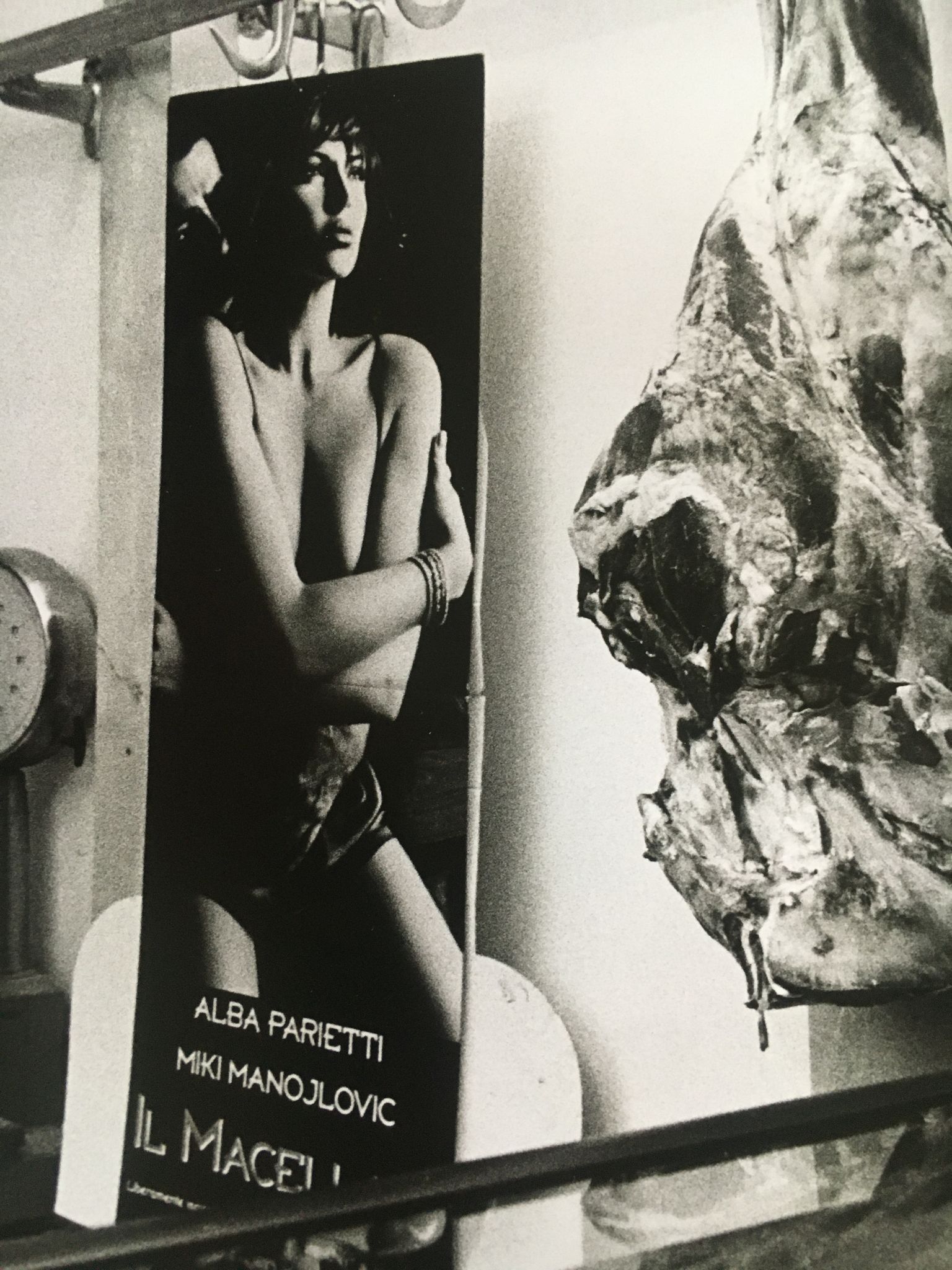 Draw Italy 90s - Female nude in a butcher shop