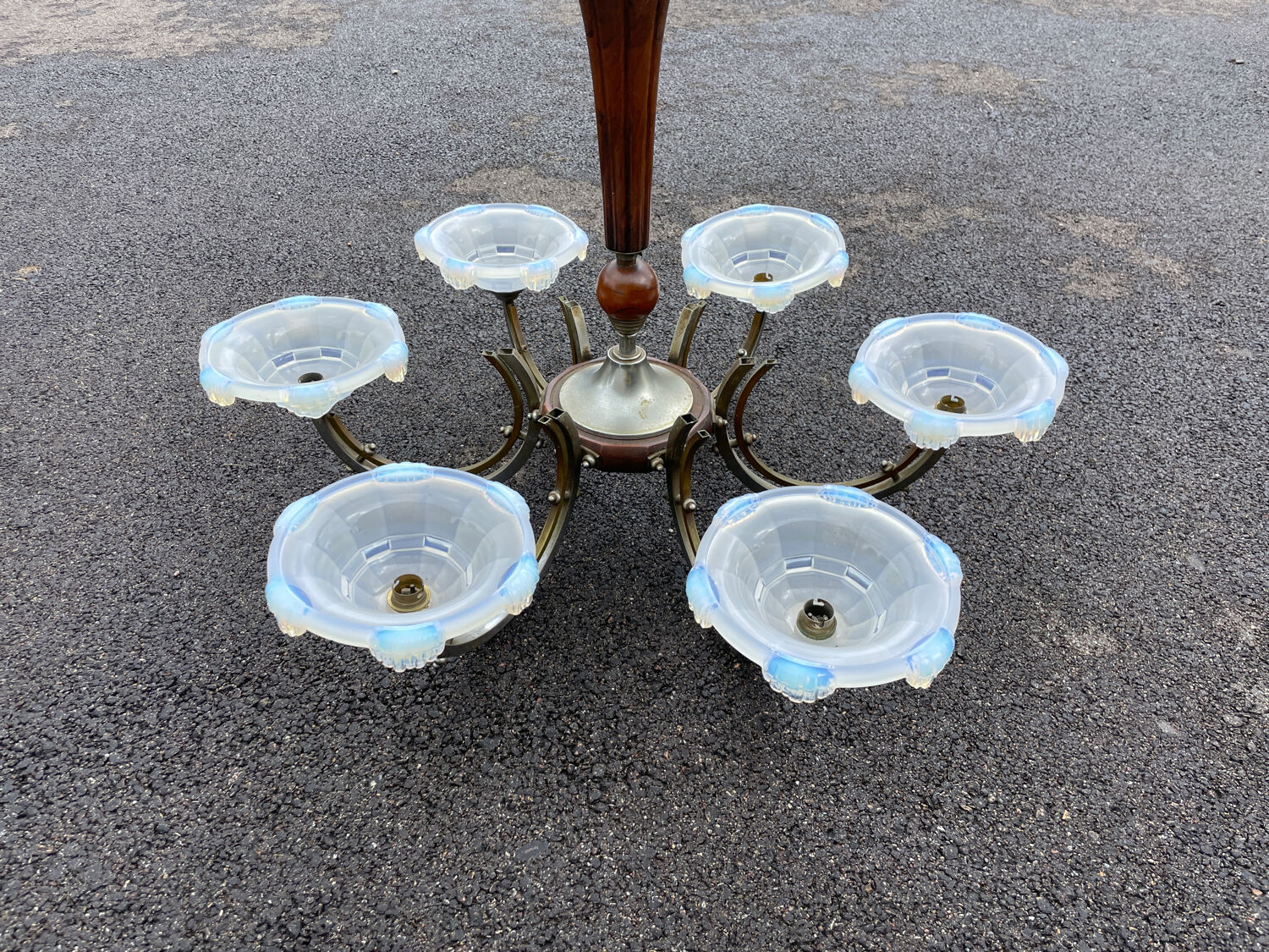 Chandelier 6 arms art deco by Ezan Petitot in opalescent glass