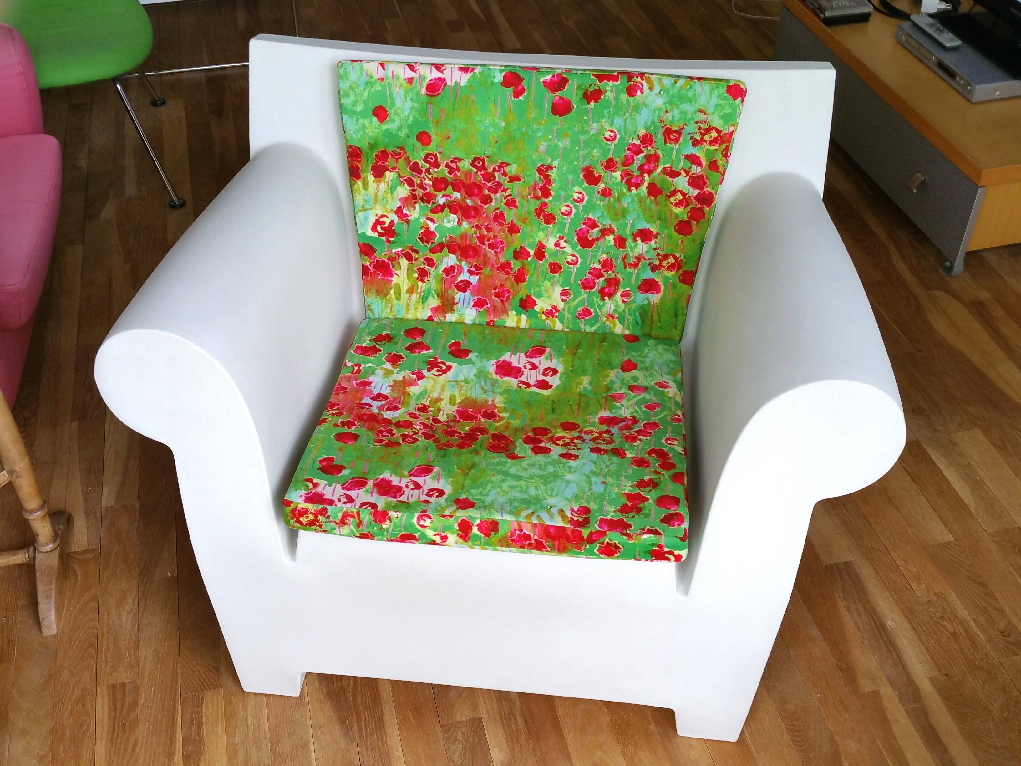 STARCK Bubble armchair "zinc white"