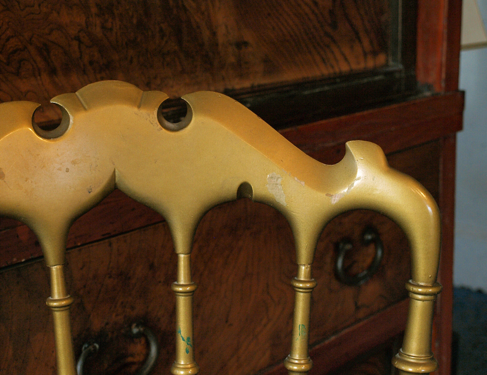 Chaise Napoléon III style Chiavari en bois doré