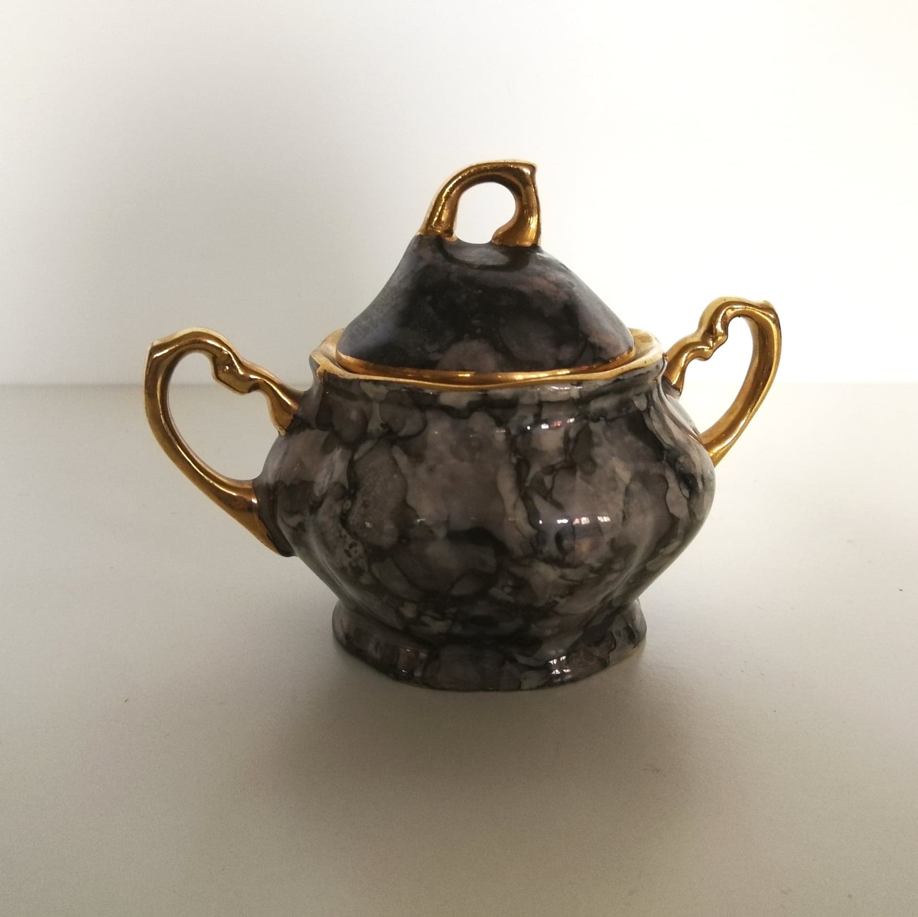 Chodziez porcelain tea service