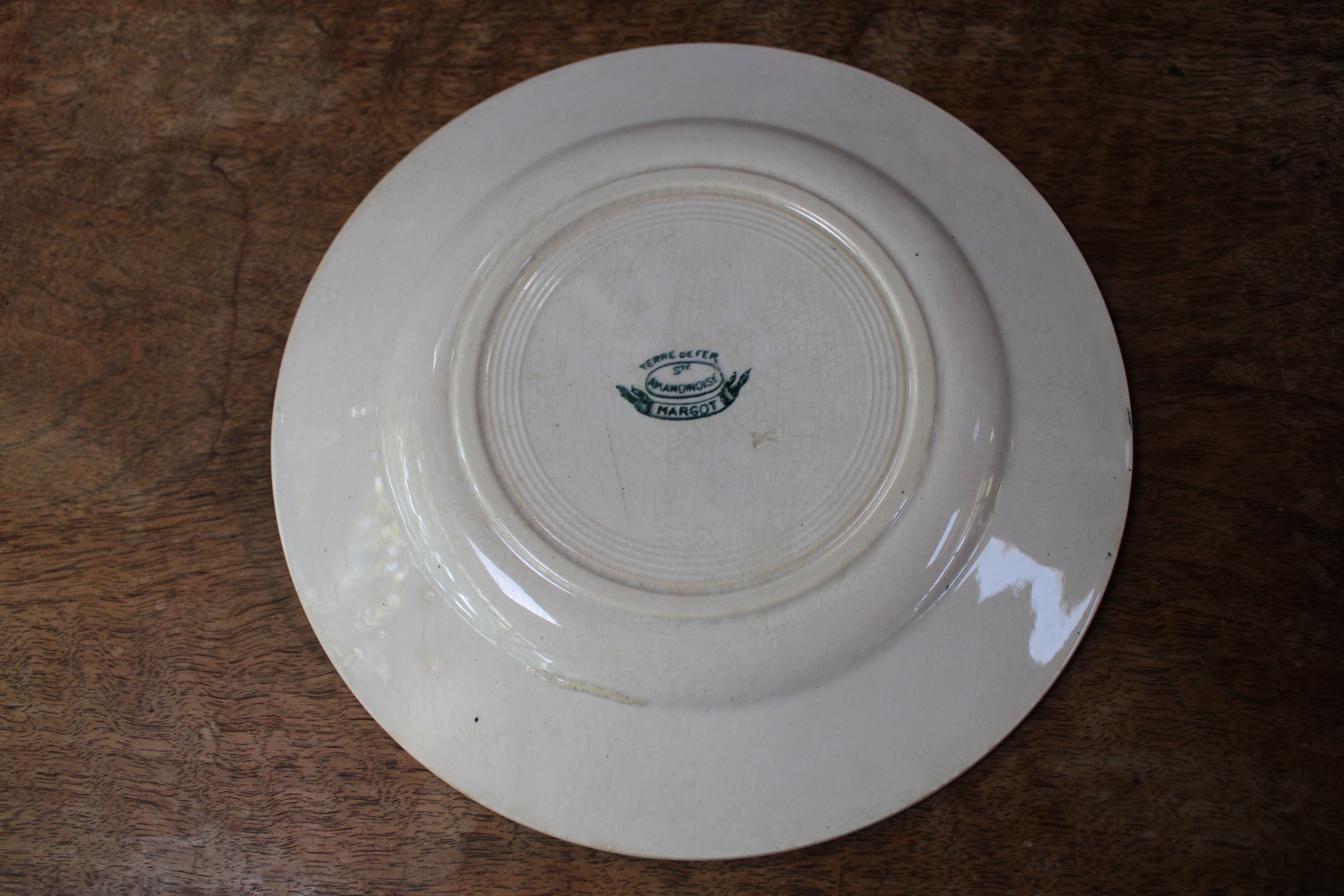 Set of 7 flat plates Sté Amandinoise St Amand, model Margot