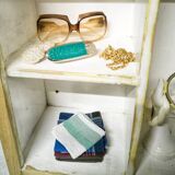 Wall display cabinet