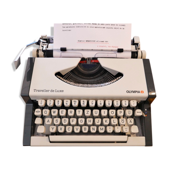 White luxury traveller Olympia typewriter