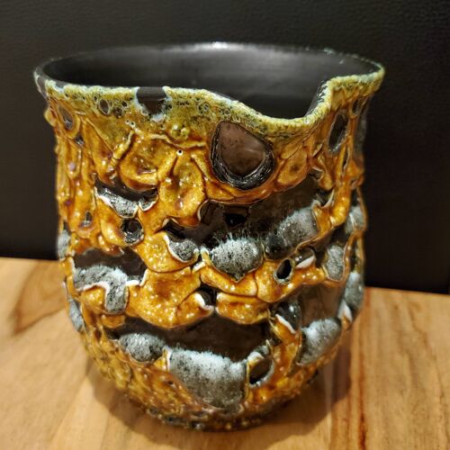 Pichet vase en céramique Fat Lava