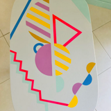 Table basse multicouleur années 60 avec pied tulipe